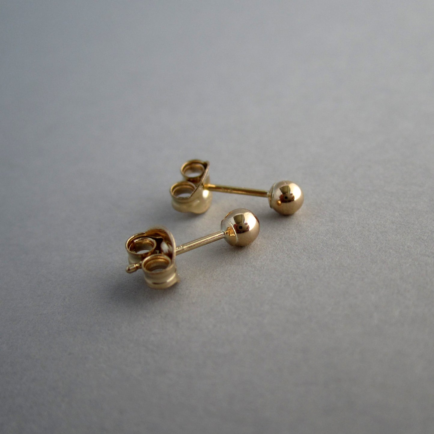 Ball Post 3mm 9ct Gold