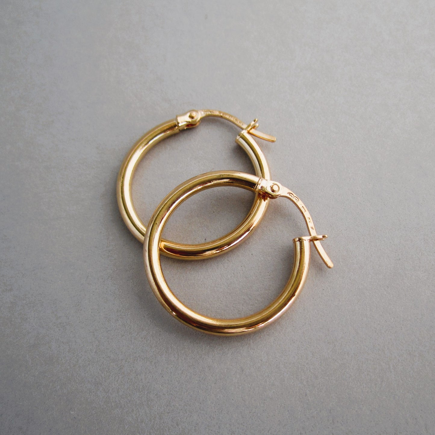 Creole 9ct Gold Hoop Earring 15mm