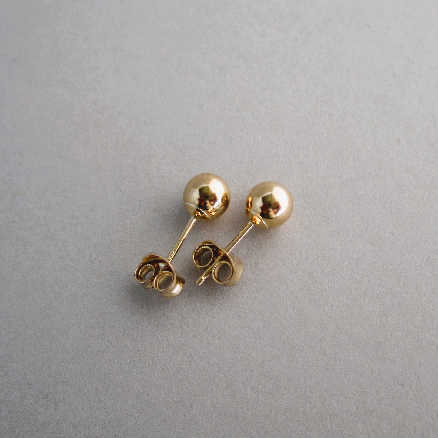 Ball Post 5mm 9ct Gold